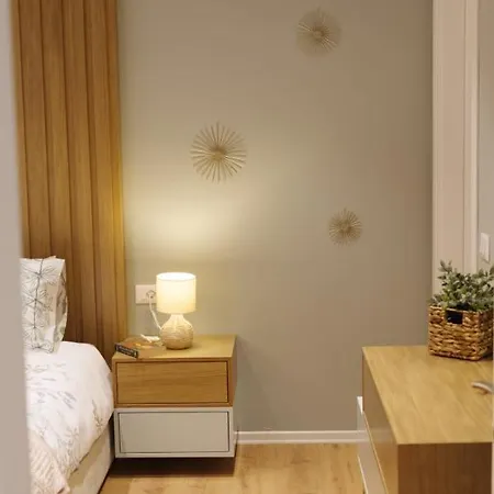 Luxury In Lägenhet Tirana